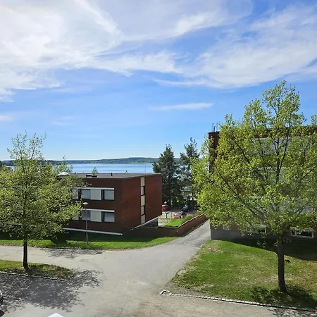 Apartment With Lakeview In