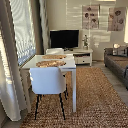 With Lakeview In شقة